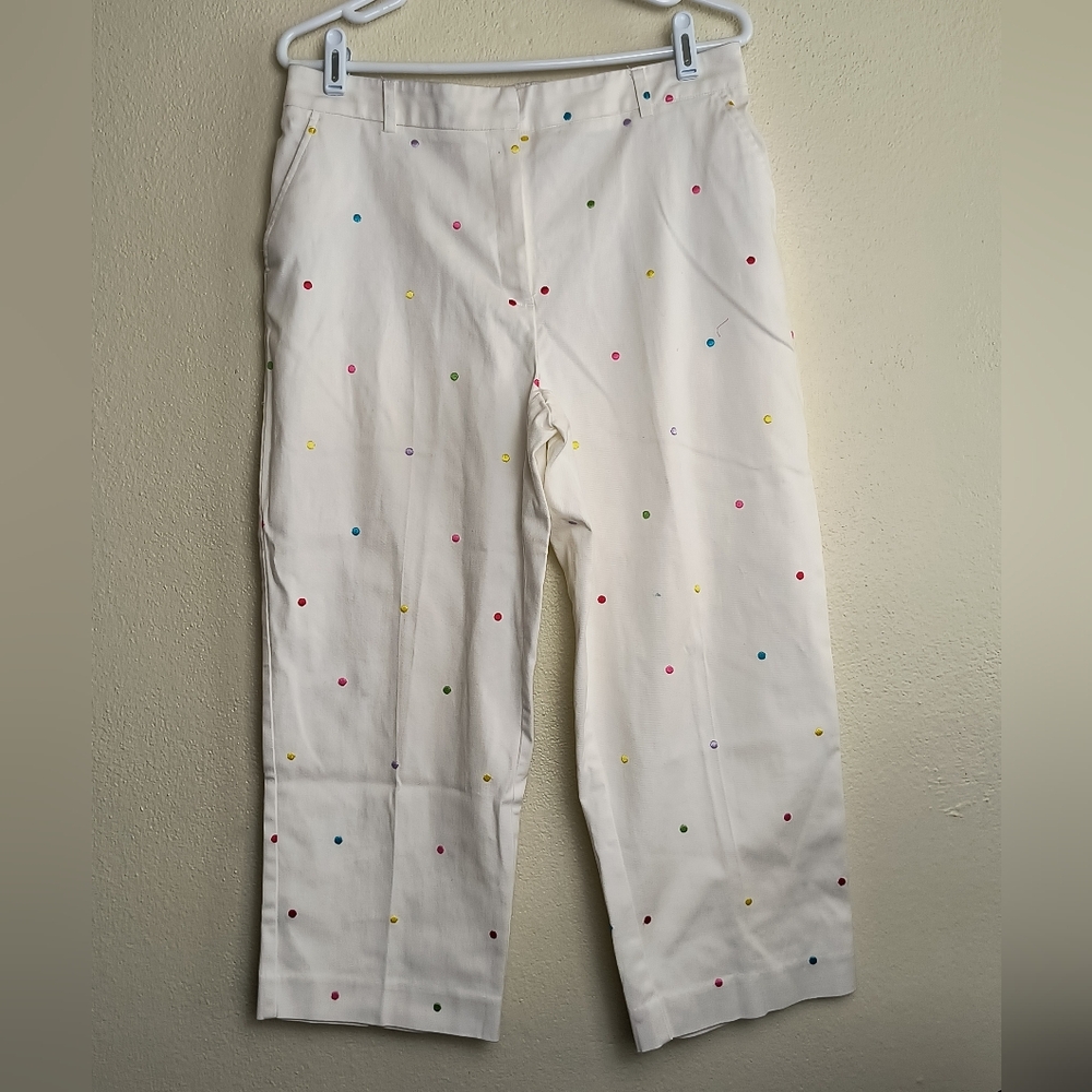 JM Collection 12 White Capris with Multicolor Dots